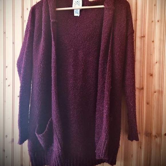 Cardigan - Picture 1 of 2